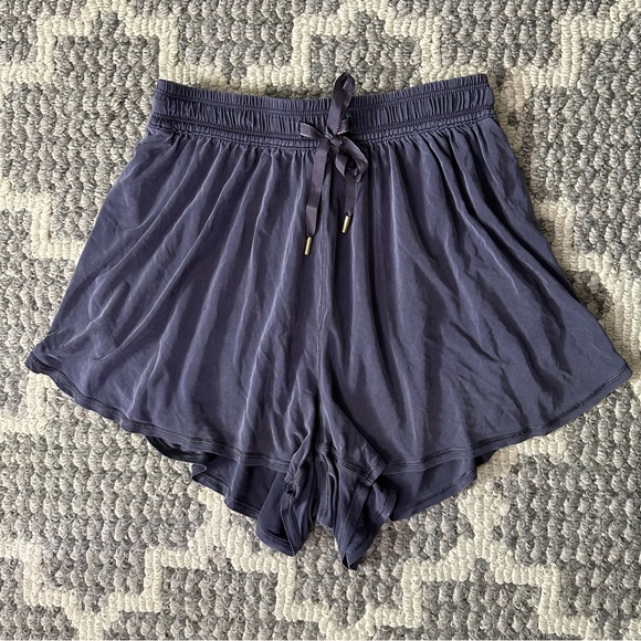Lululemon Principal Dancer Short *3" Moonwalk - Picture 5 of 9